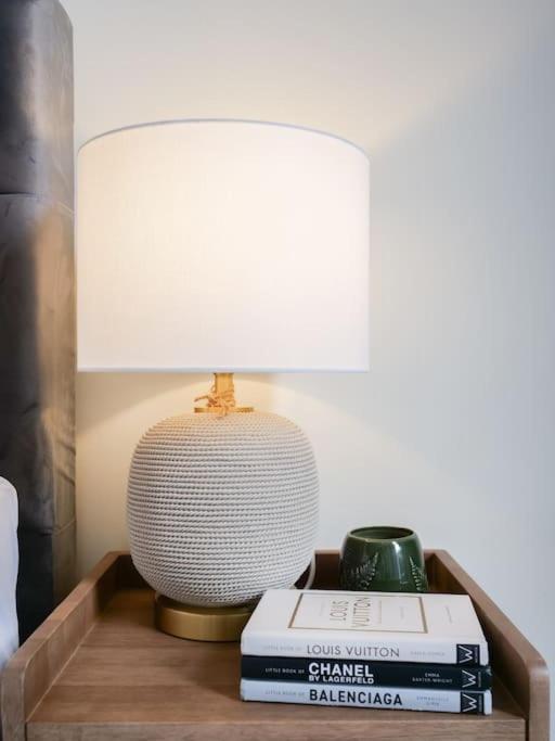 Bright & Stylish In Prime Apartment London