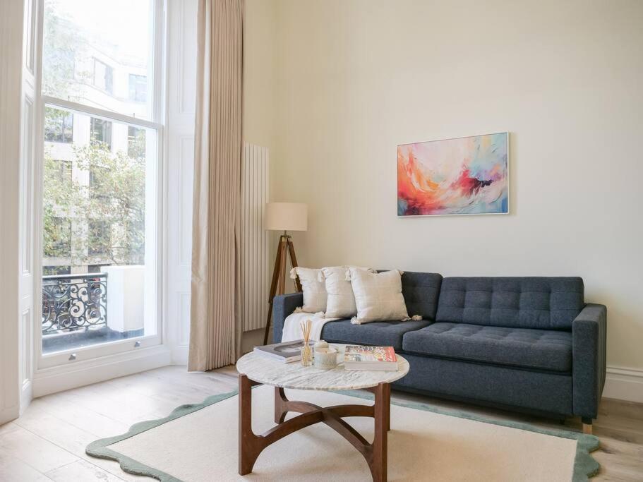 Bright & Stylish In Prime London