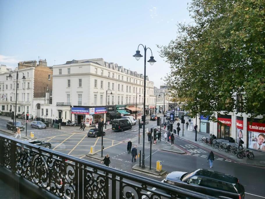 Bright & Stylish In Prime Apartment London