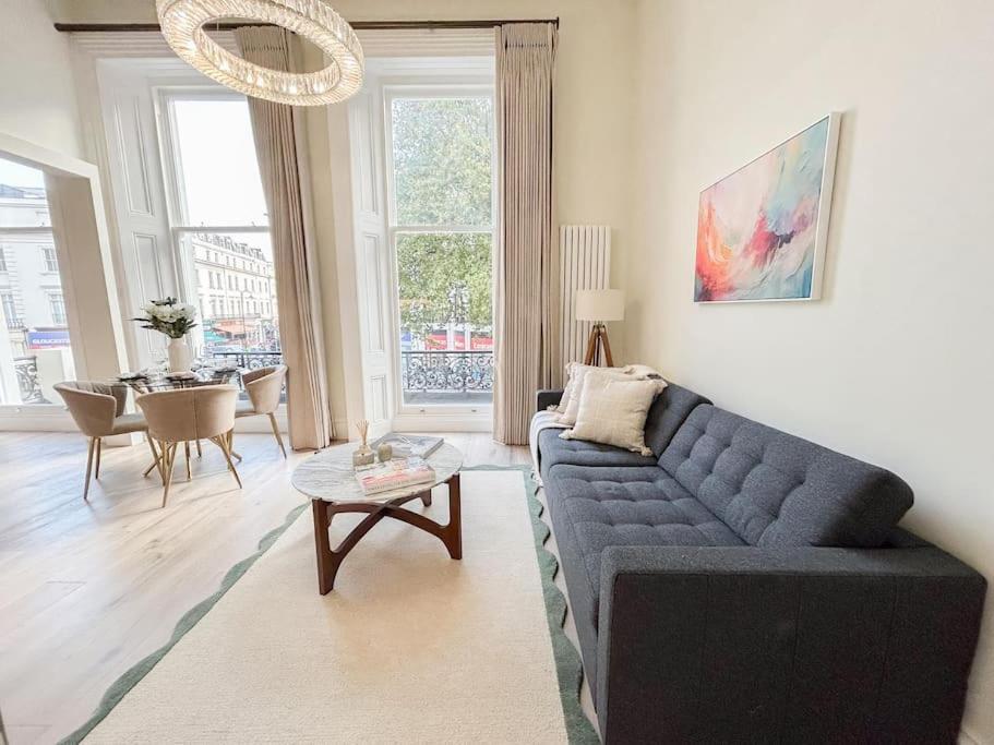 Bright & Stylish In Prime Apartment London
